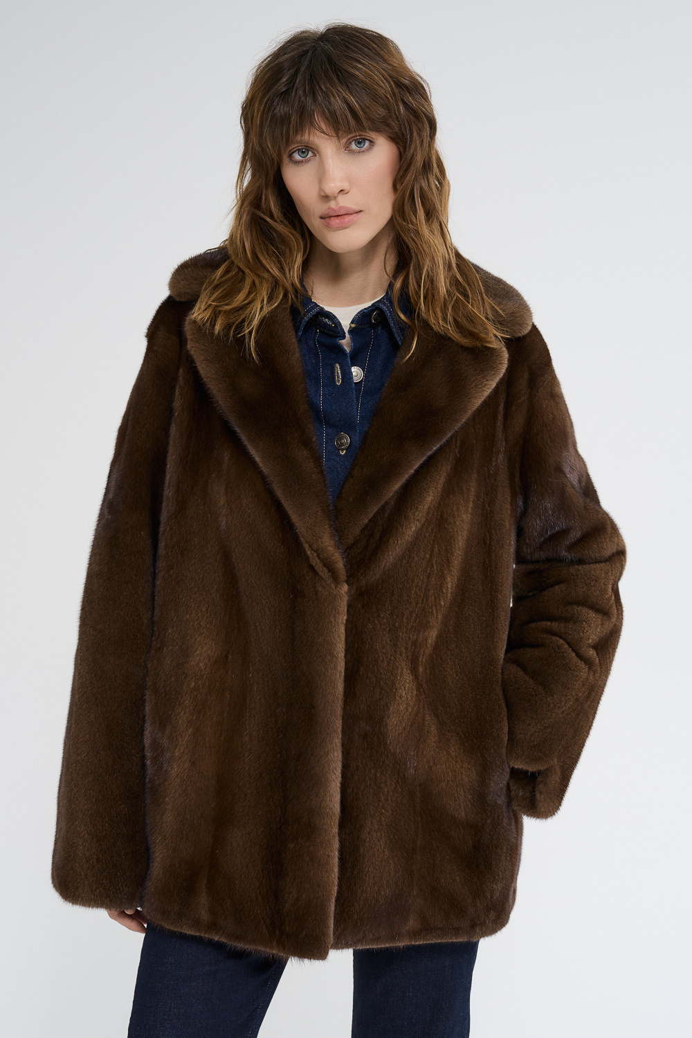 Шуба из аукционного меха норки Saga Furs Estel 794267003 Коричневый