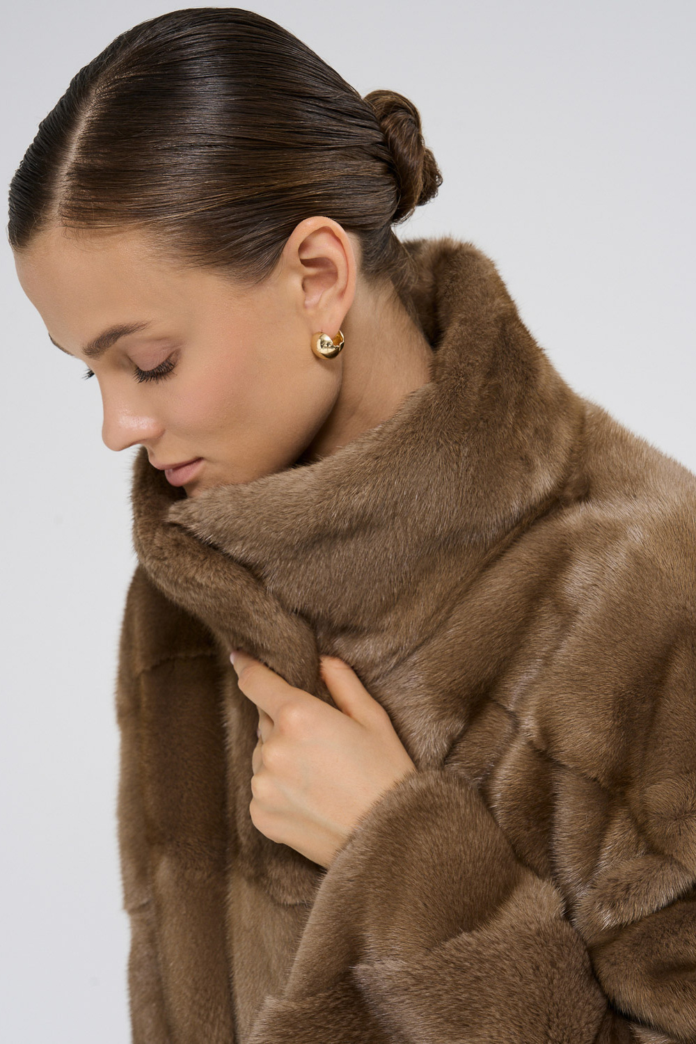 Шуба из аукционного меха норки Saga Furs Состав