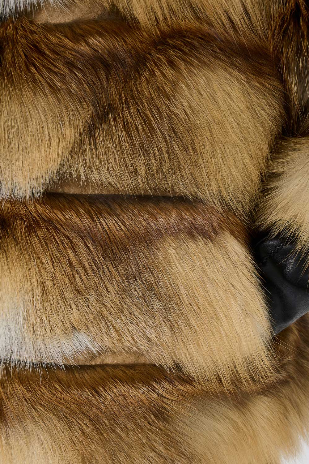 Шуба из меха лисы Fur_avenue