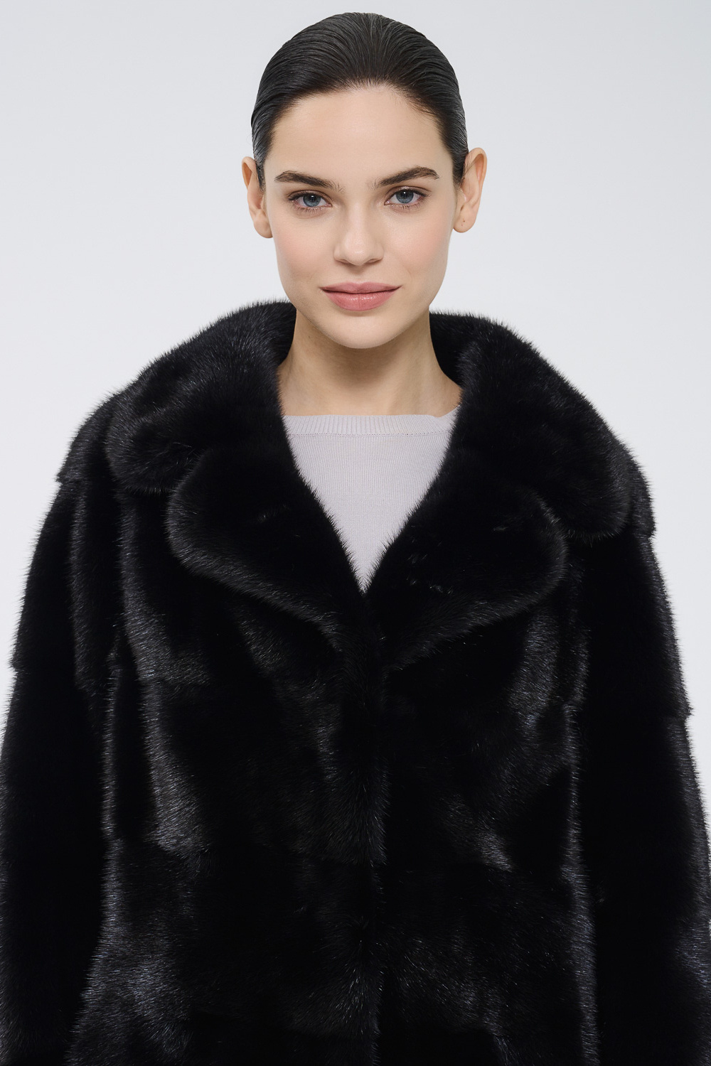 Шуба из аукционного меха норки Saga Furs Состав