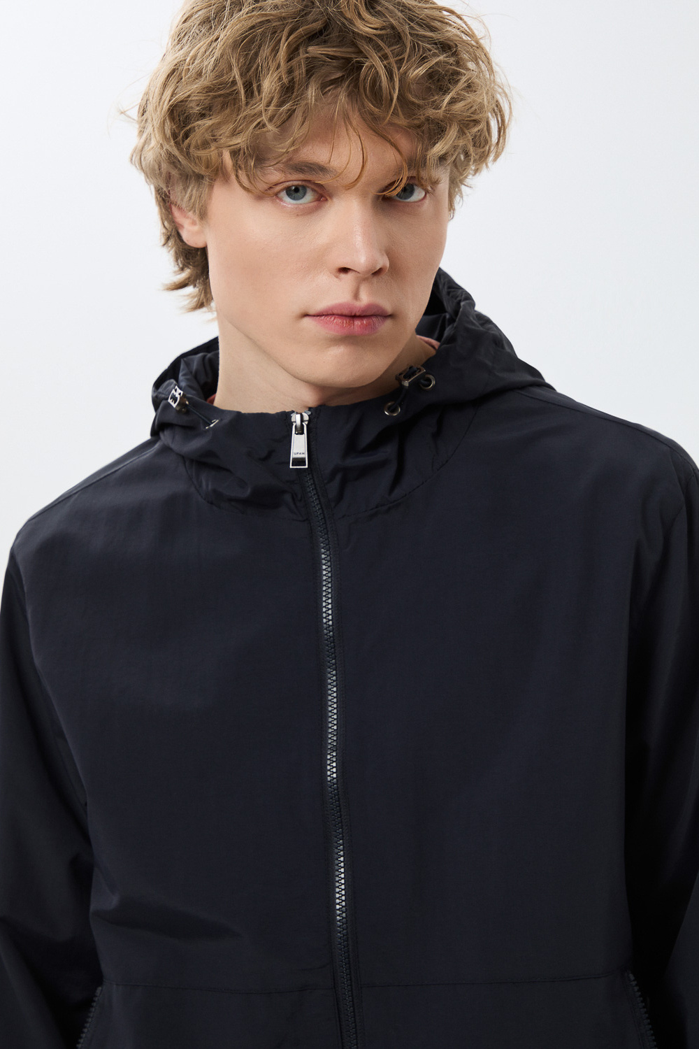 Ветровка с капюшоном Urban Fashion For Men