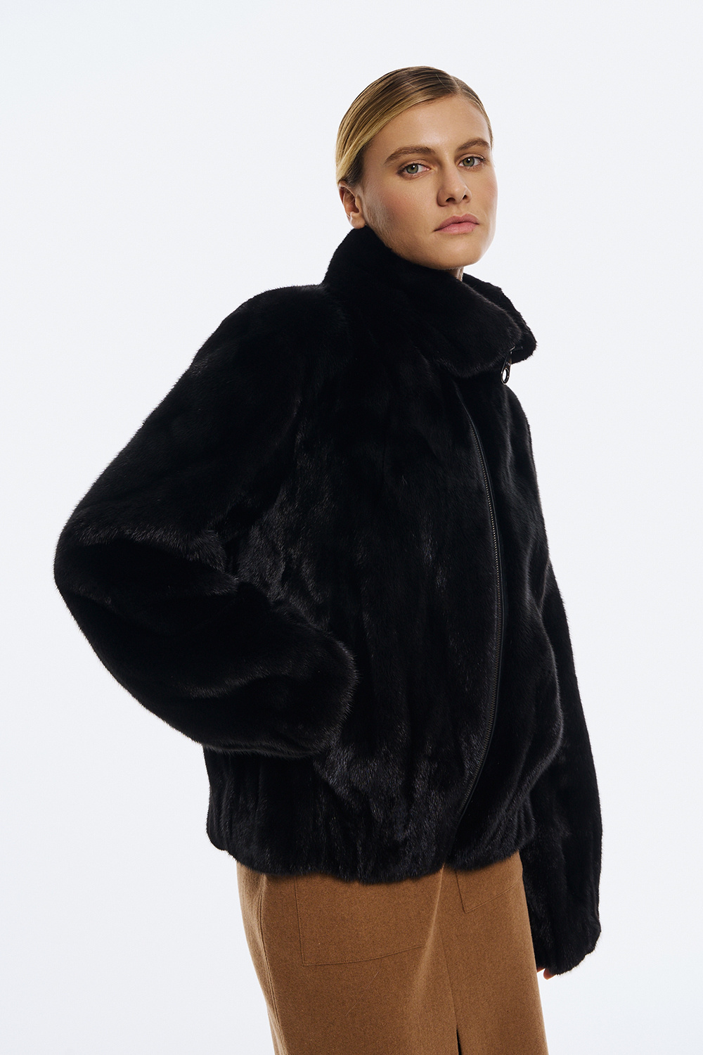 Шуба из аукционного меха норки Kopenhagen Fur 364990 рублей