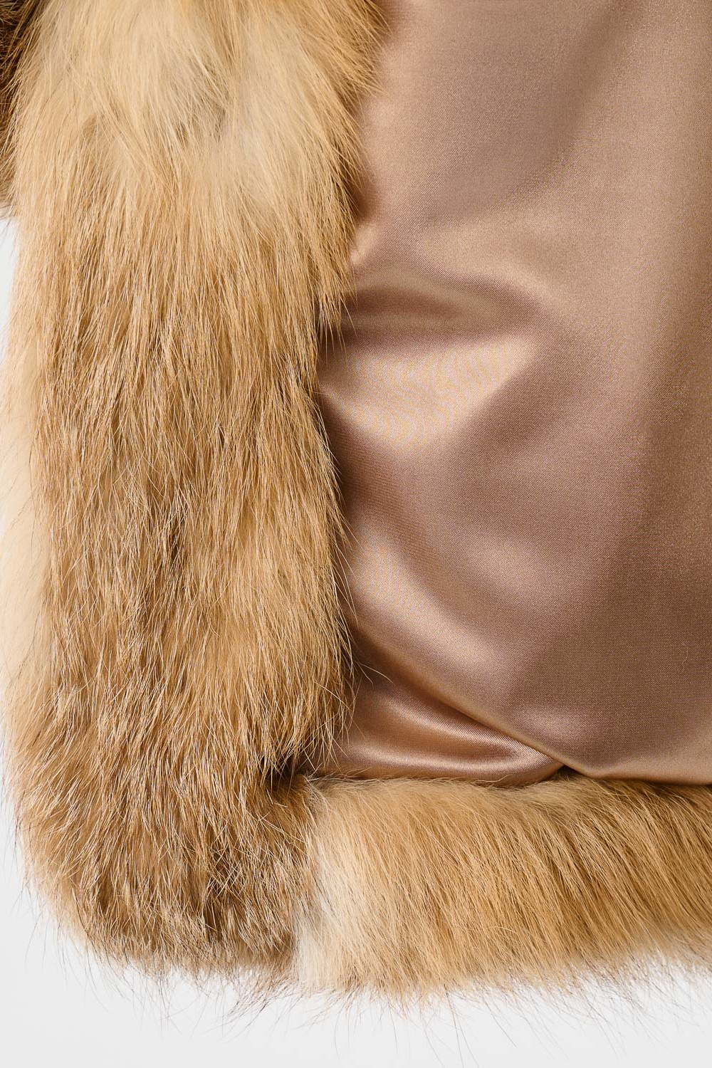 Шуба из меха лисы Fur_avenue