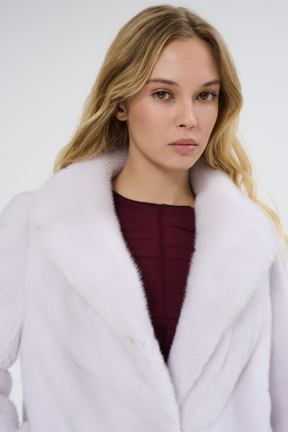 Шуба из аукционного меха норки Saga Furs Состав