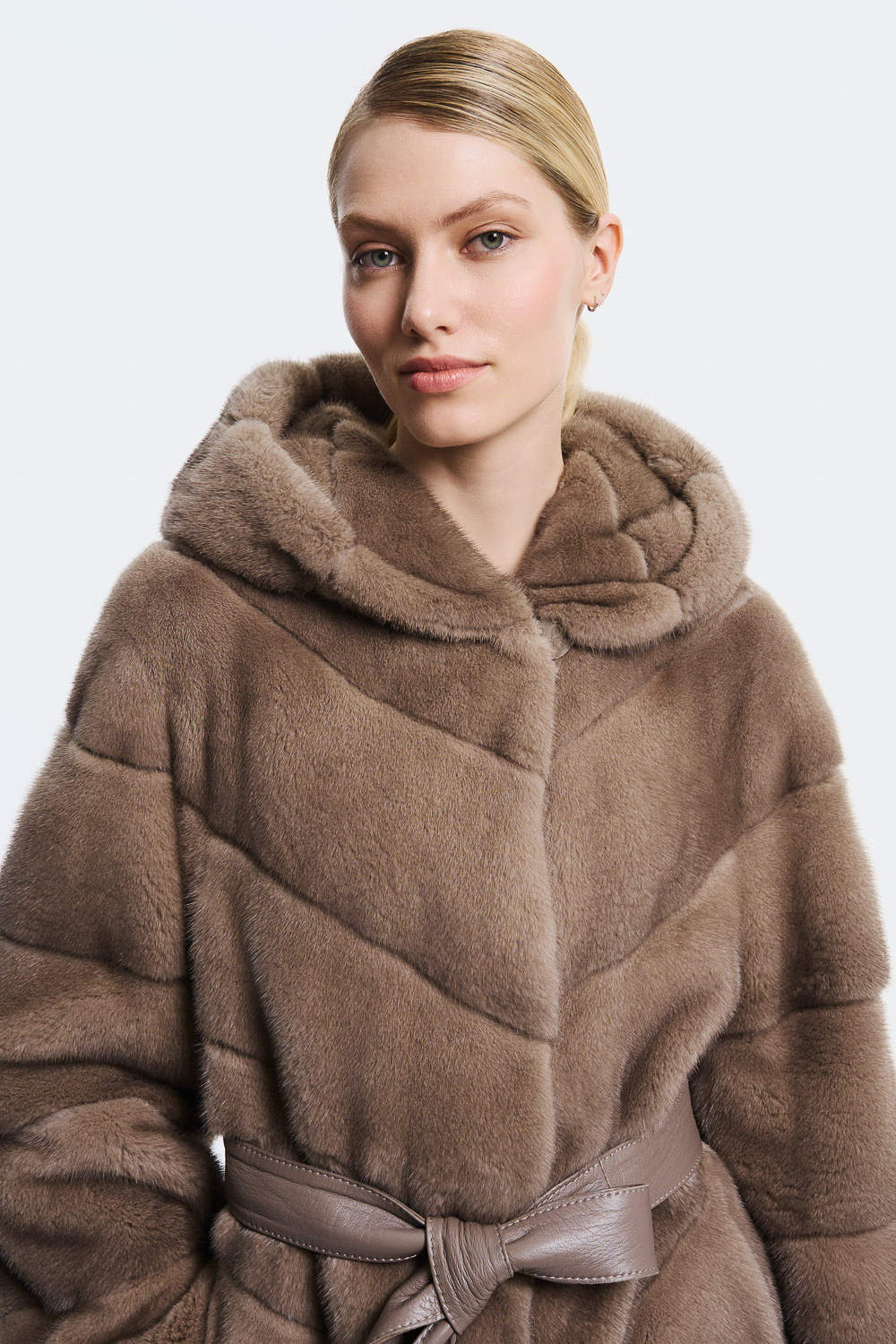 Шуба из аукционного меха норки Kopenhagen Fur Burgundy Состав