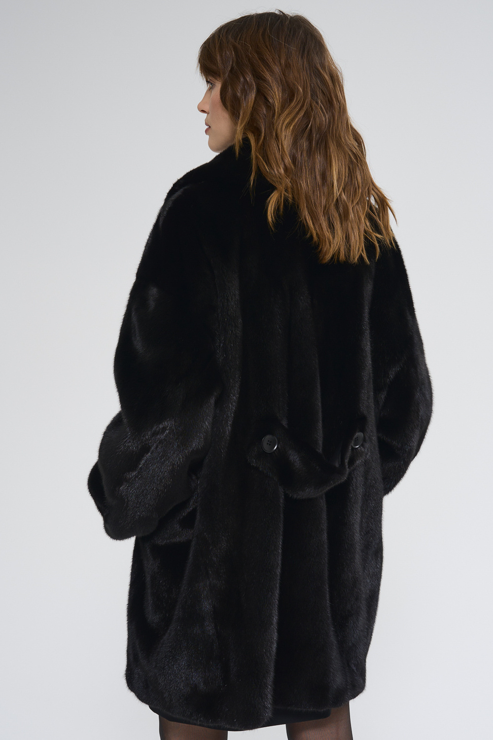 Купить Шуба из аукционного меха норки Saga Furs