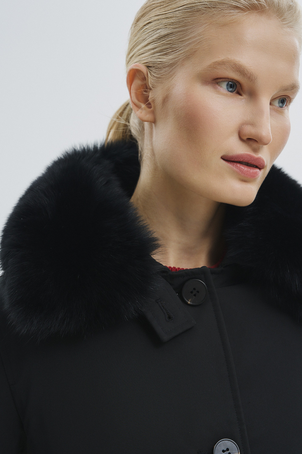 Зимнее пальто с меховой отделкой Снежная Королева boutique