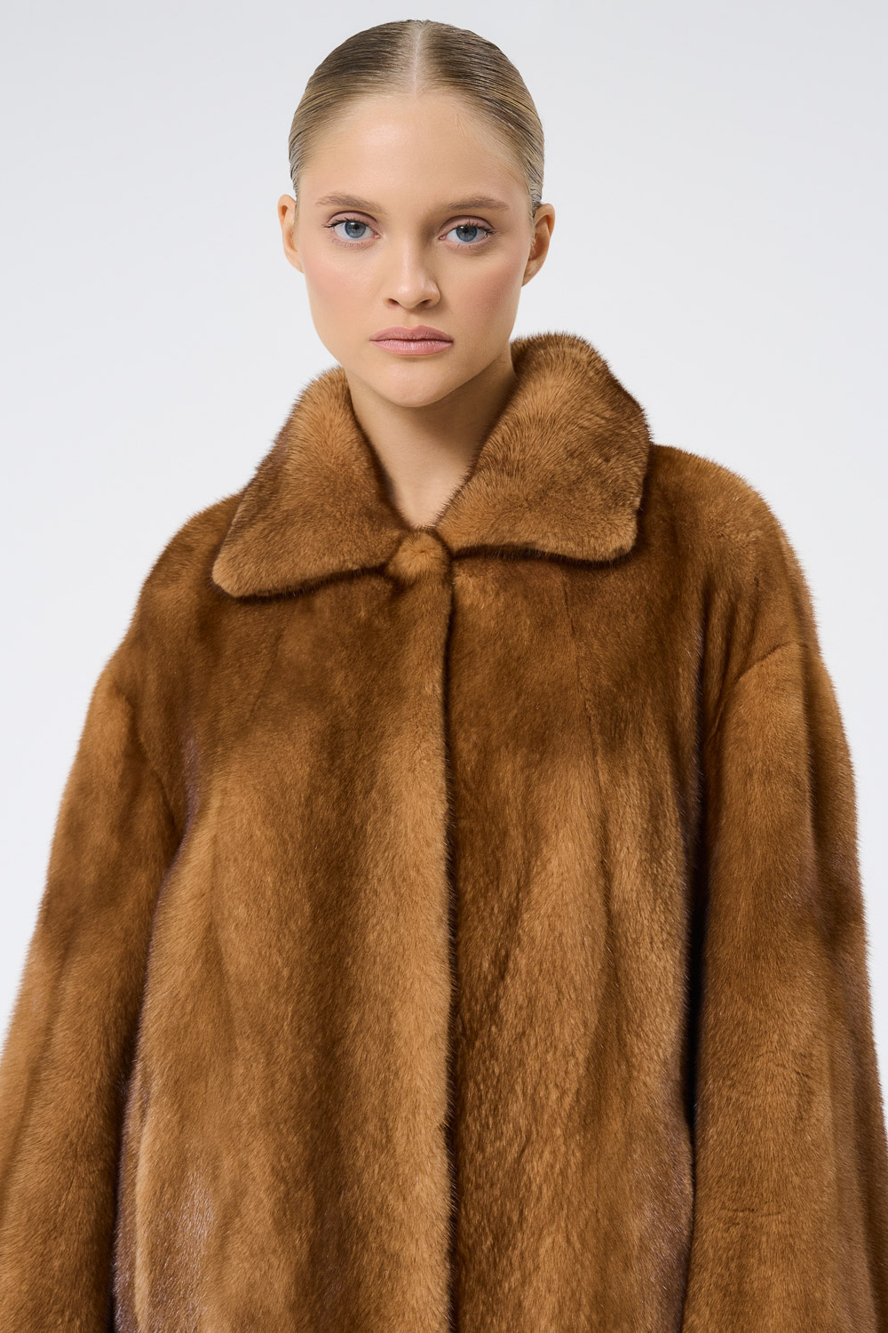 Шуба из аукционного меха норки Saga Furs Состав