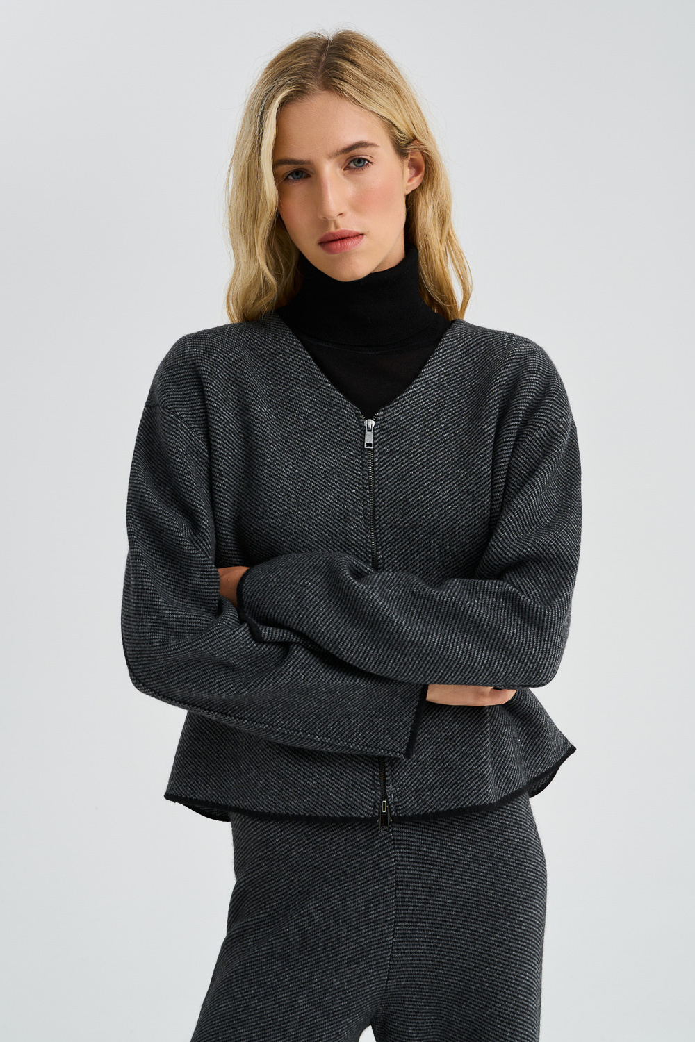 Кардиган на молнии Снежная королева collection 786382003 Серый