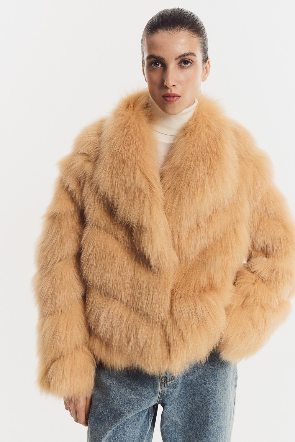 Укороченная шуба из меха лисы Снежная королева collection 782869003 Желтый