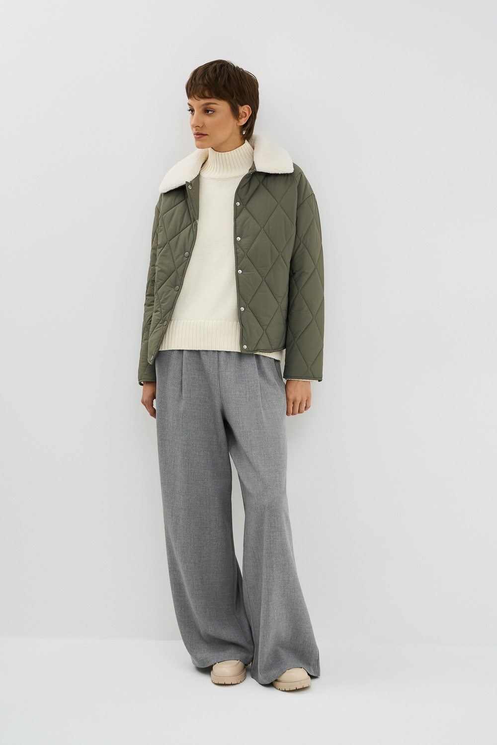 Купить Стеганая куртка с меховой отделкой