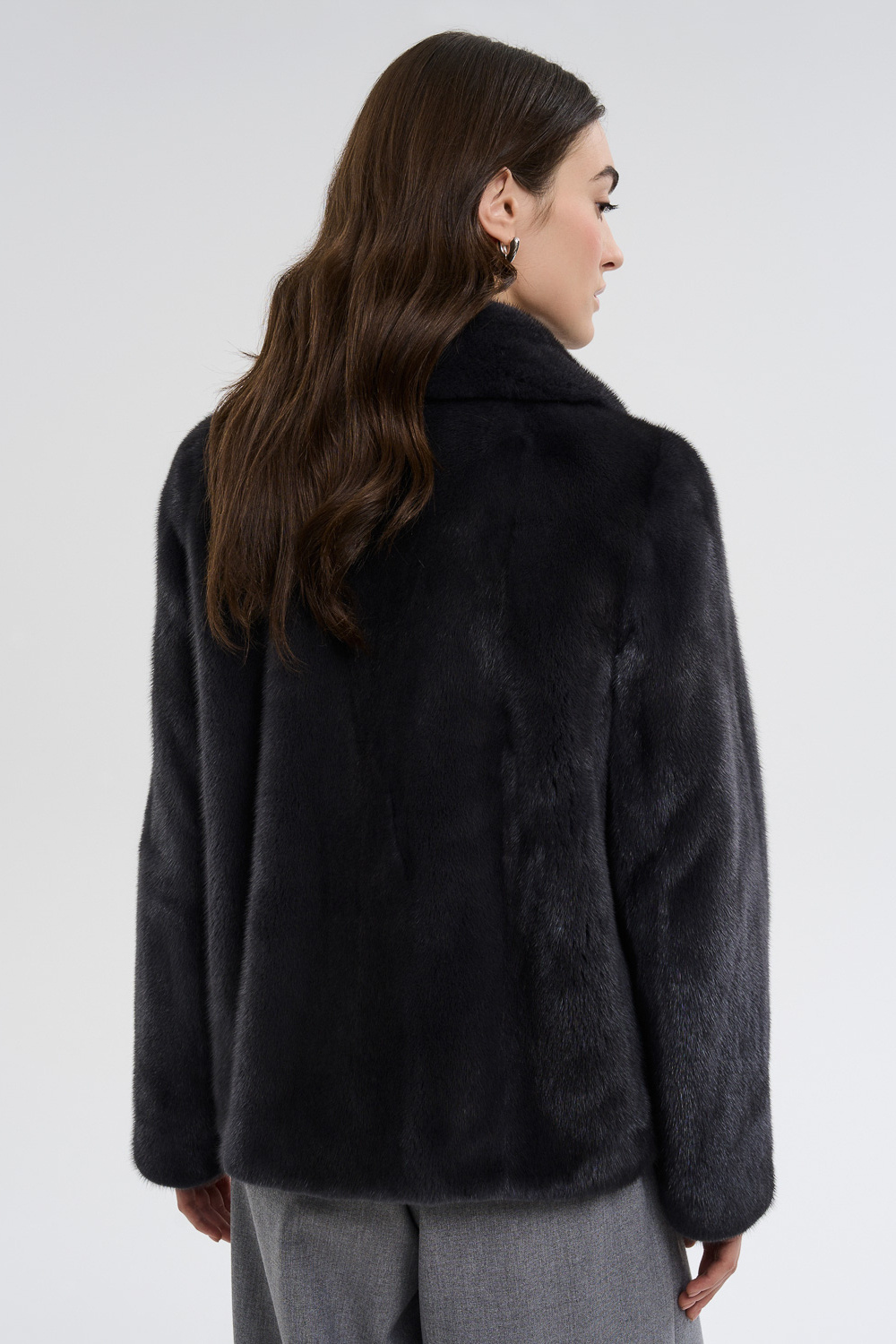 Купить Шуба из аукционного меха норки Saga Furs