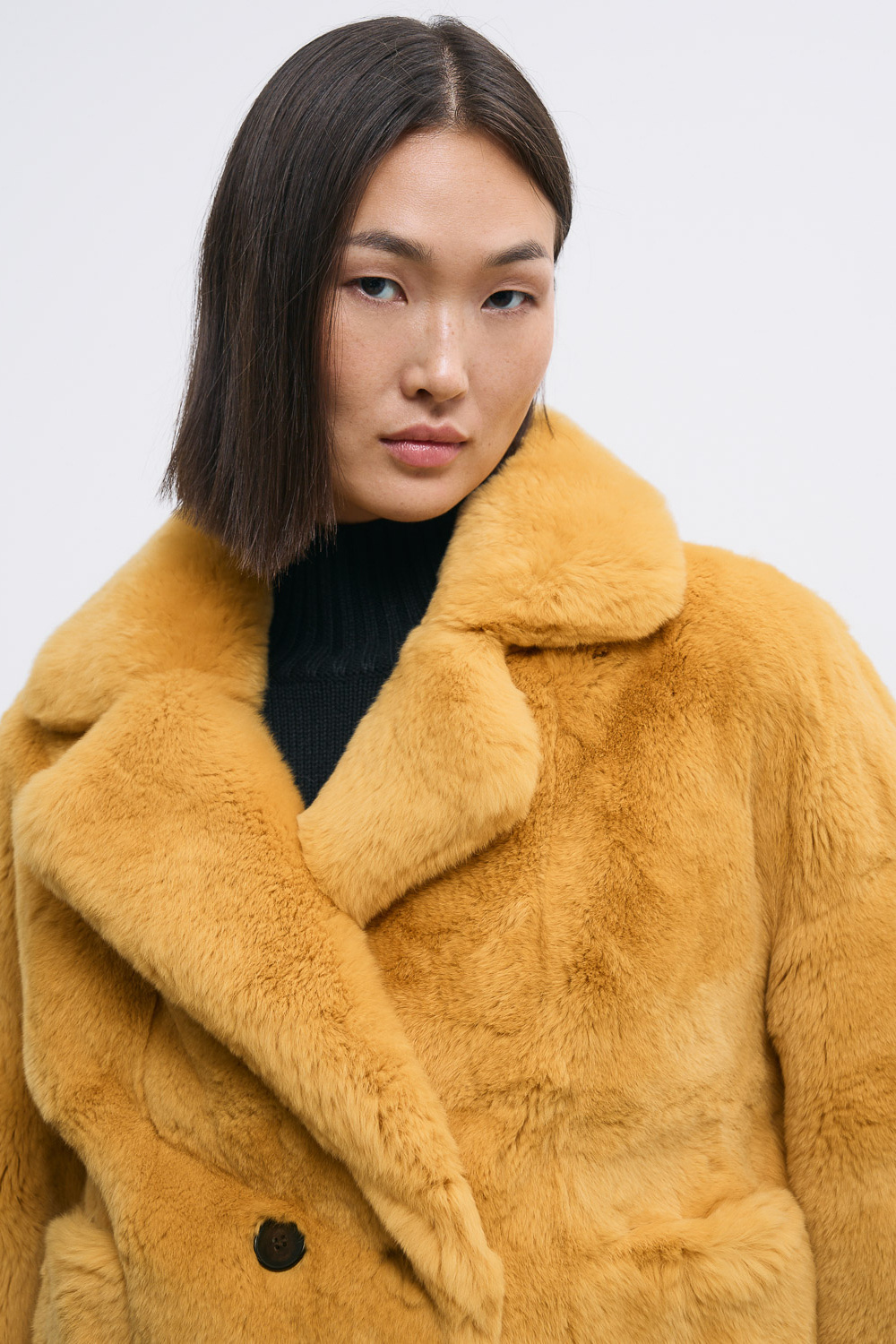 Шуба из меха кролика Снежная королева collection