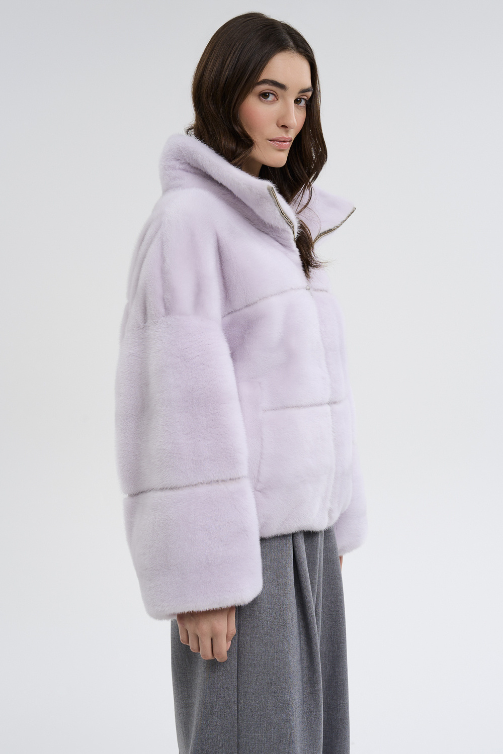 Шуба из аукционного меха норки Saga Furs 419990 рублей
