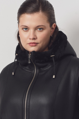 Дубленка из овчины с капюшоном Снежная королева collection