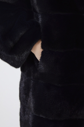 Шуба из аукционного меха норки Saga Furs Vericci
