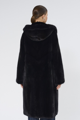 Купить Шуба из аукционного меха норки Saga Furs