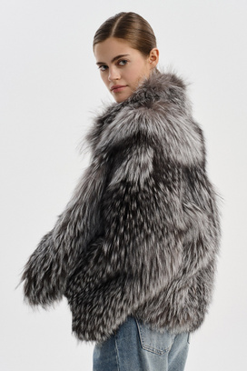 Шуба из меха чернобурки Снежная Королева 836215003 Серый