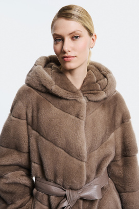 Шуба из аукционного меха норки Kopenhagen Fur Burgundy Состав