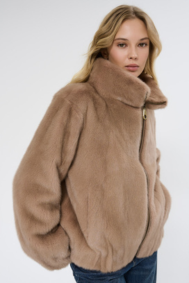 Шуба из аукционного меха норки Kopenhagen Fur 374990 рублей