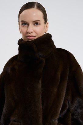 Шуба из аукционного меха норки Saga Furs Состав