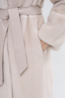 Шуба из аукционного меха норки Kopenhagen Fur Burgundy Снежная Королева