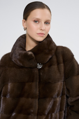 Шуба из аукционного меха норки Saga Furs Состав