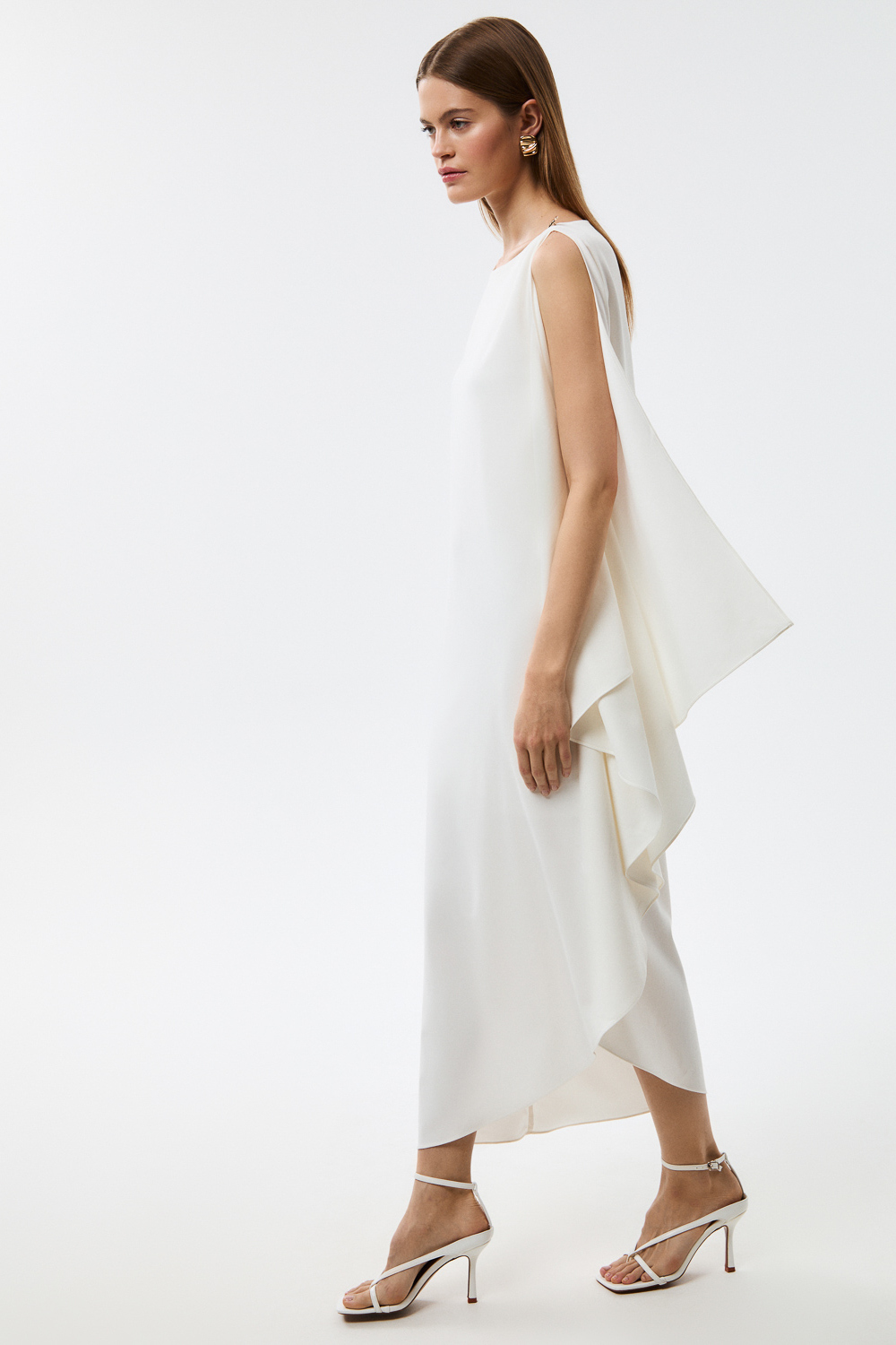 Платье асимметричного кроя, Снежная Королева